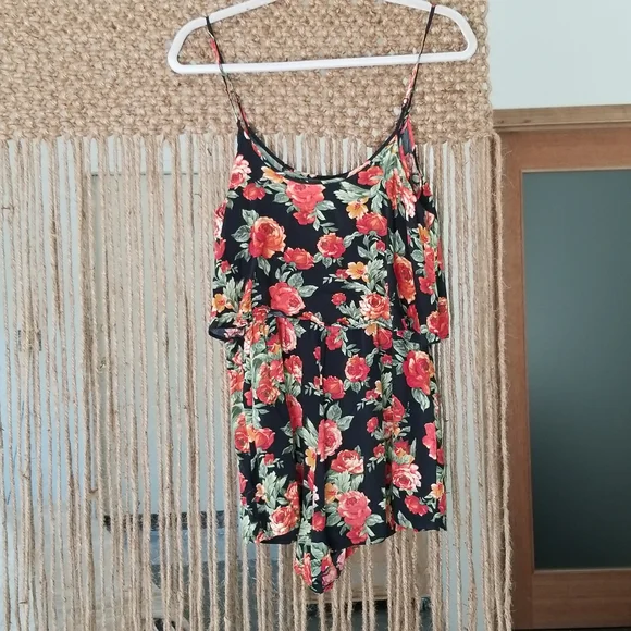 🎉Host Pick🎉XXI Floral Romper - Picture 6 of 8
